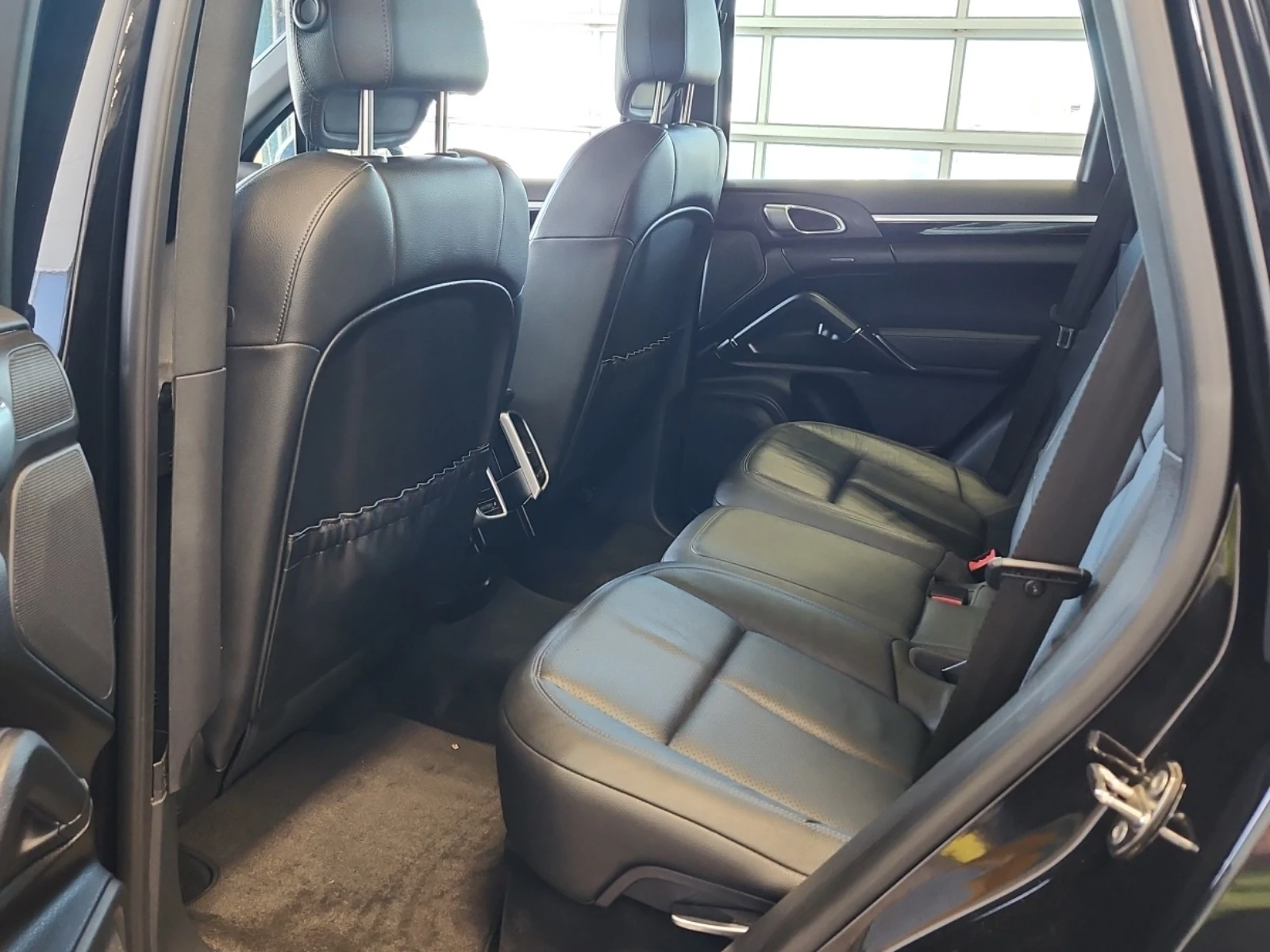 Porsche Cayenne S 4.8 * * CARFAX * * АВТО КРЕДИТ * * , снимка 9 - Автомобили и джипове - 54805071
