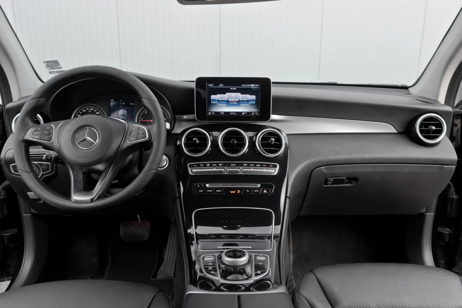 Mercedes-Benz GLC 250 D 4Matic* Coupe* 9G* Регистрирана* , снимка 11 - Автомобили и джипове - 55594498