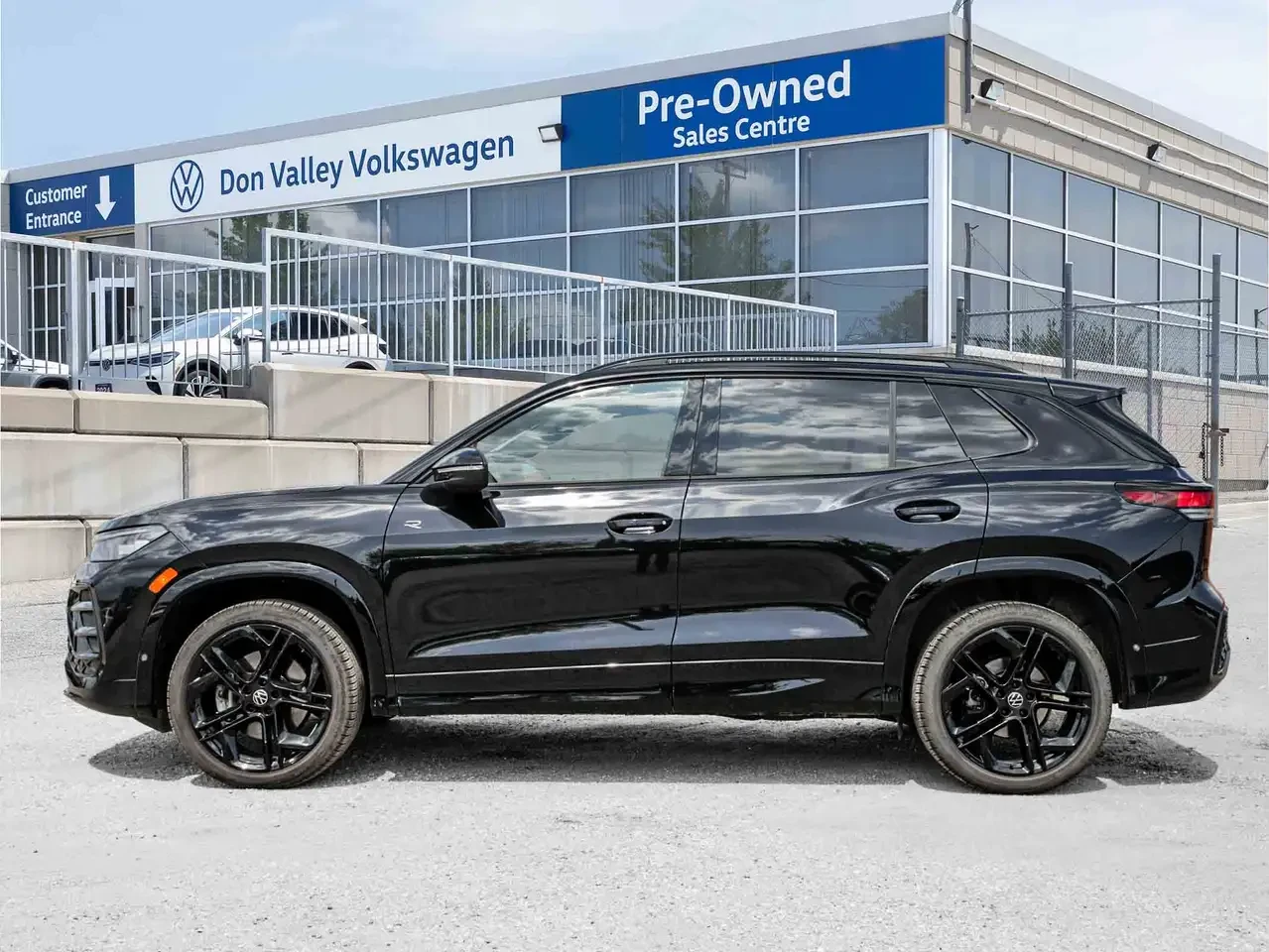 VW Tiguan Comfortline R-Line Black Edition All Wheel Drive | Mobile.bg � ����������� 6