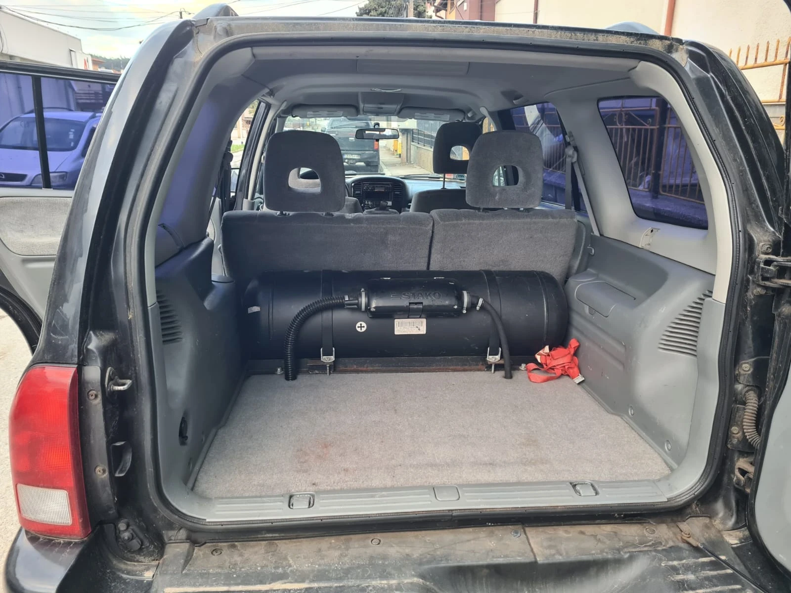 Suzuki Grand vitara 4x4 С ГАЗ, снимка 10 - Автомобили и джипове - 56722026