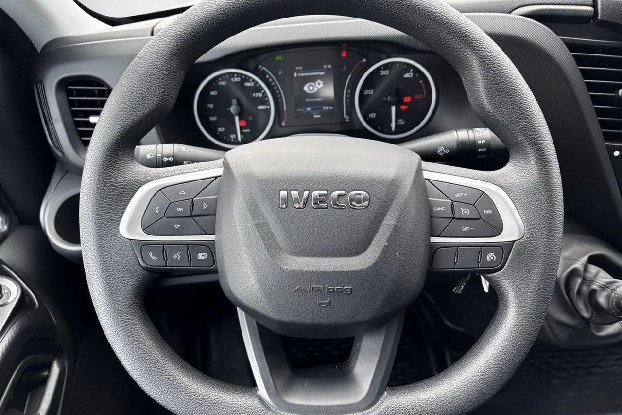 Iveco Daily 35S140, снимка 8 - Бусове и автобуси - 54693494