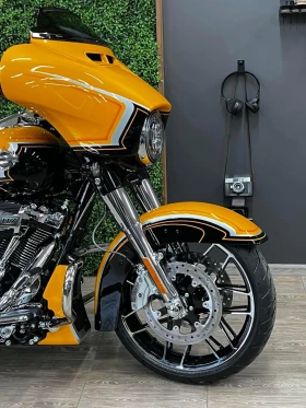 ����� �� �������� �� Harley-Davidson CVO Street Glide 