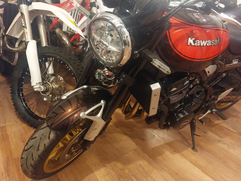Kawasaki Z 900 RS 50th Anniversary 2022!!!, снимка 2 - Мотоциклети и мототехника - 37537399