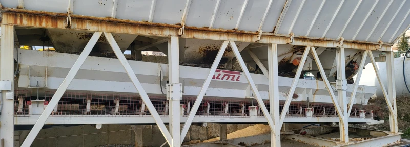 Бетон миксер Mercedes мобилен бетонов възел, снимка 3 - Индустриална техника - 52597483