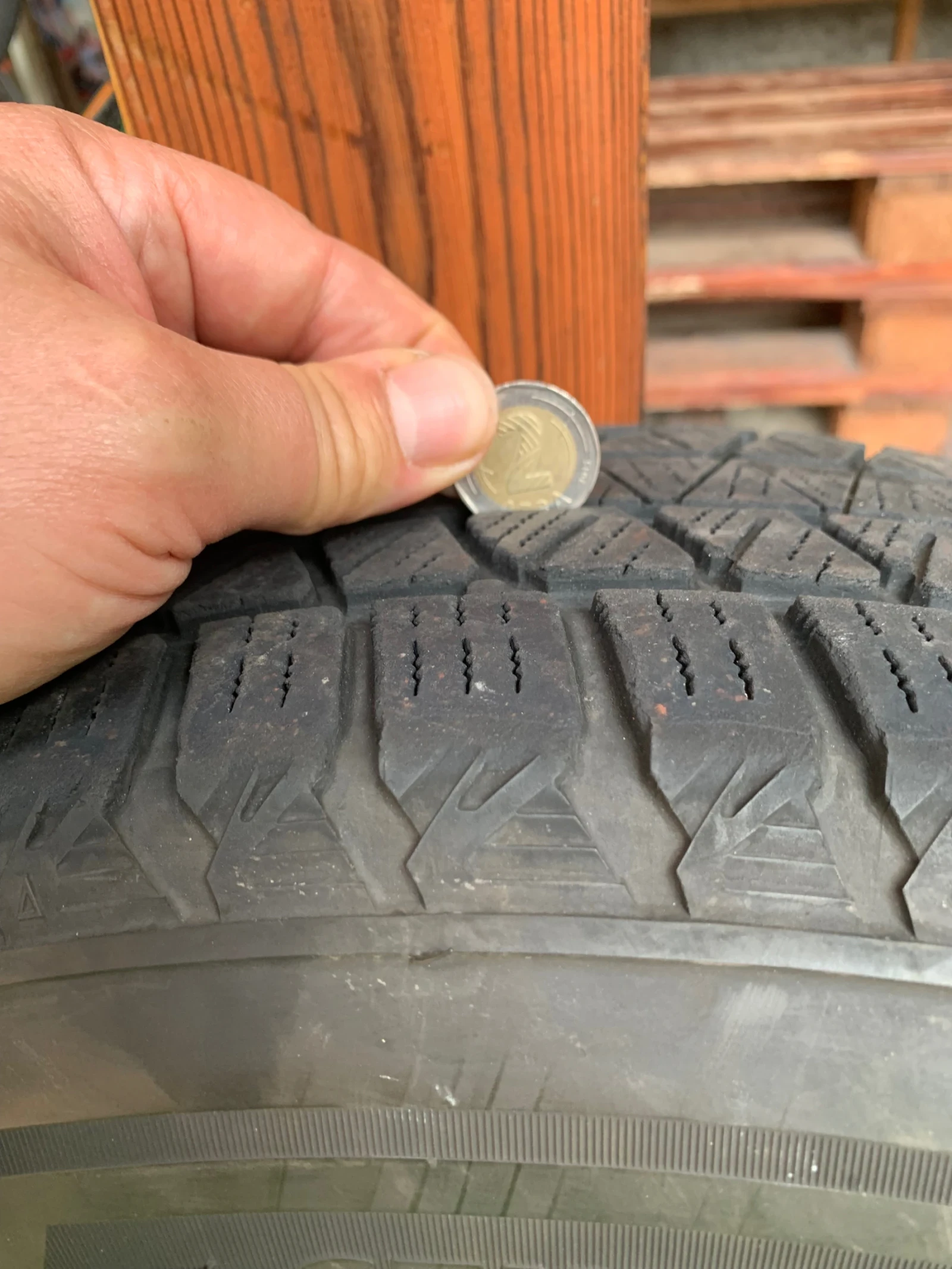 ���� � ������ 215/70R16 �� Mitsubishi Outlander | Mobile.bg � ����������� 7