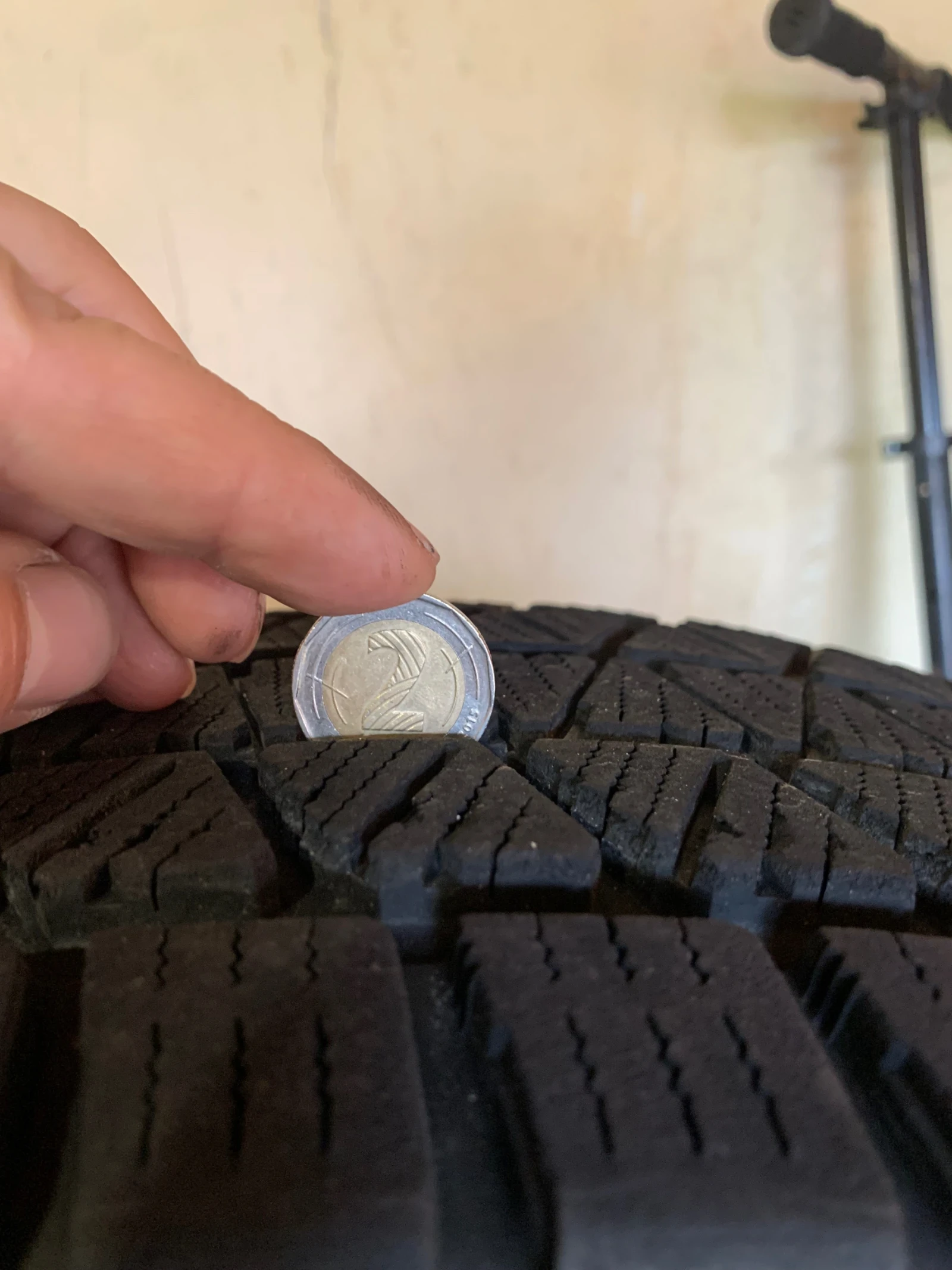 ���� � ������ 215/70R16 �� Mitsubishi Outlander | Mobile.bg � ����������� 8