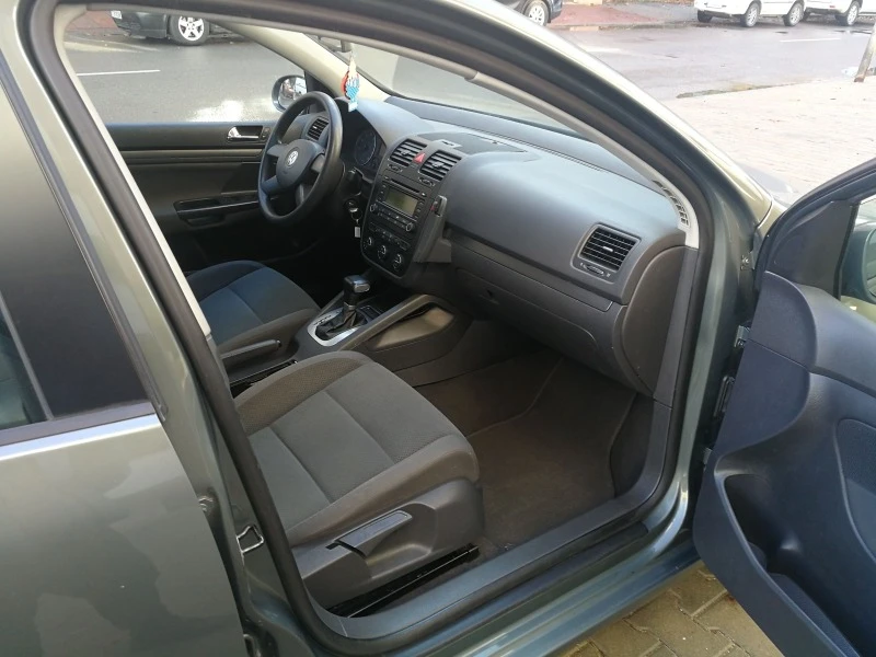 VW Golf 5 Avtomat, снимка 12 - Автомобили и джипове - 39879192