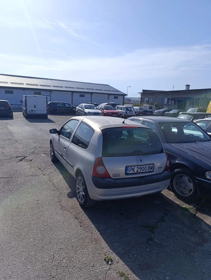 Renault Clio, снимка 3 - Автомобили и джипове - 46949954