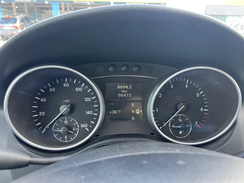 Mercedes-Benz ML 550, снимка 5 - Автомобили и джипове - 49016126