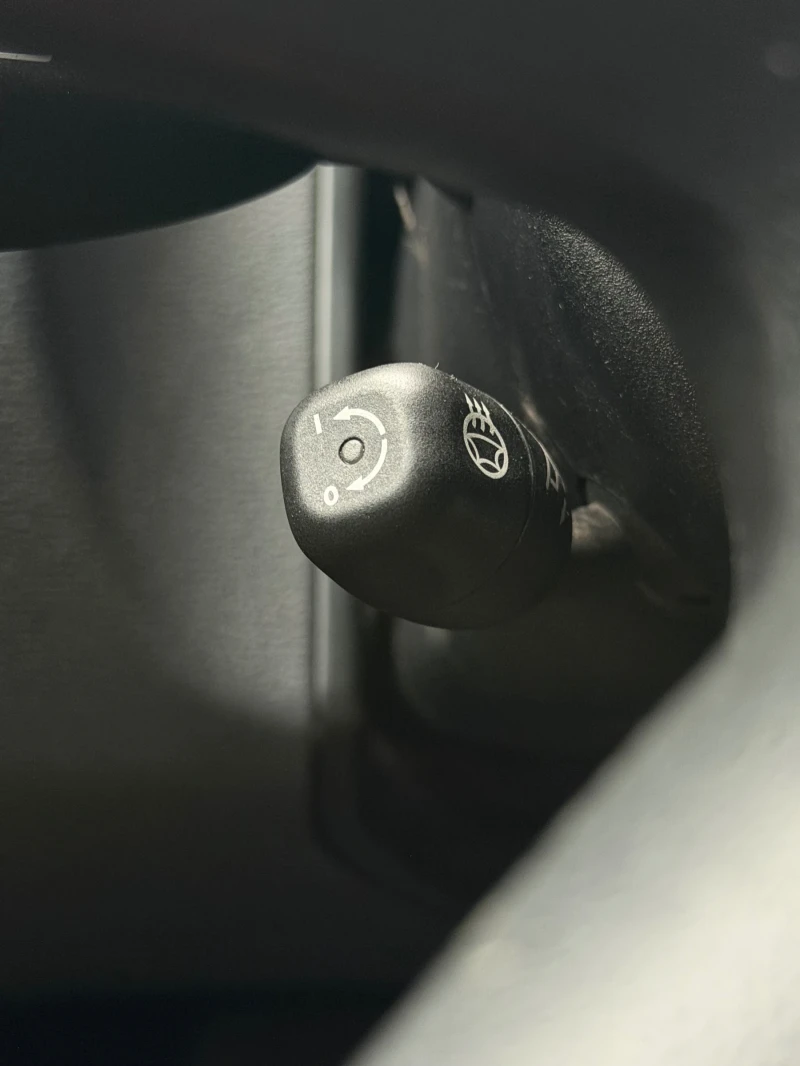 Mercedes-Benz E 500 4MATIC, снимка 9 - Автомобили и джипове - 52447088