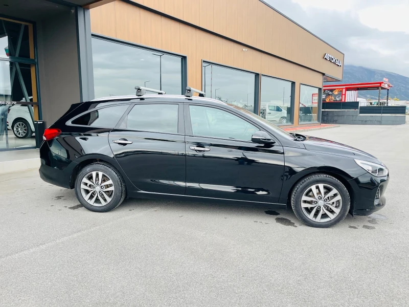 Hyundai I30 1.6 CRDi;КАМЕРА;НАВИ;КЛИМАТРОНИК;Евро 6, снимка 4 - Автомобили и джипове - 52576897