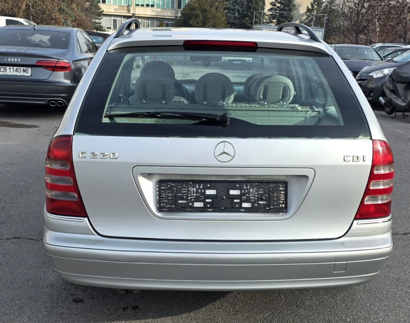 Mercedes-Benz C 220 Elegance, xenon, Harman/kardon, evro4, facelift , снимка 10 - Автомобили и джипове - 52845194