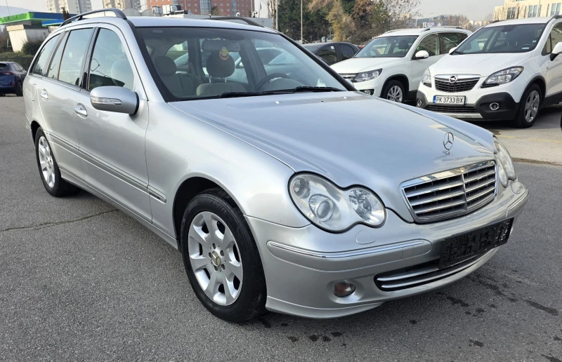 Mercedes-Benz C 220 Elegance, xenon, Harman/kardon, evro4, facelift , снимка 3 - Автомобили и джипове - 52845194