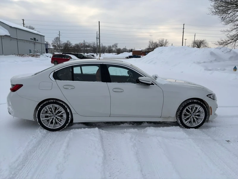 BMW 330 * xDrive * CARFAX * БЕЗ ПЪРВОНАЧАЛНА ВНОСКА, снимка 3 - Автомобили и джипове - 53251598