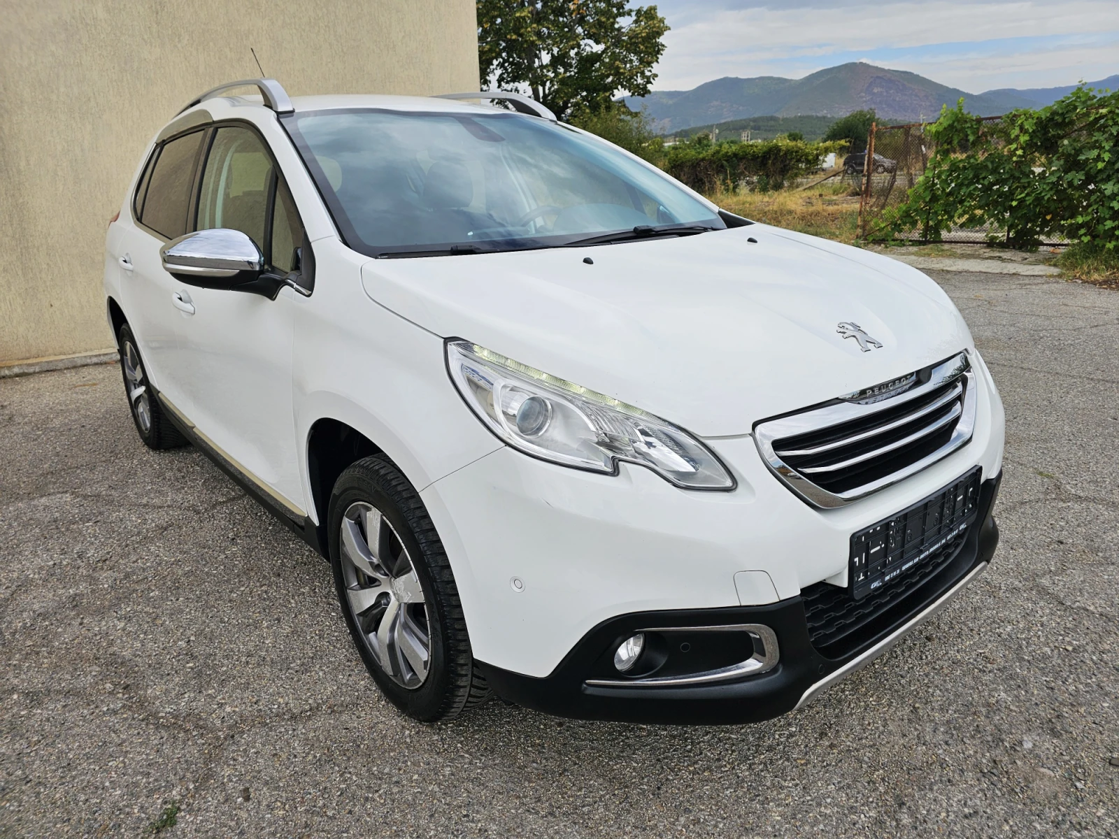 Peugeot 2008 1.6 eHDI ALLURE s&s - изображение 3