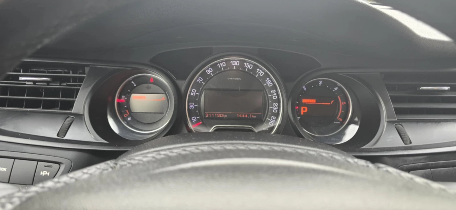 Citroen C5 3.0 HDI - изображение 6
