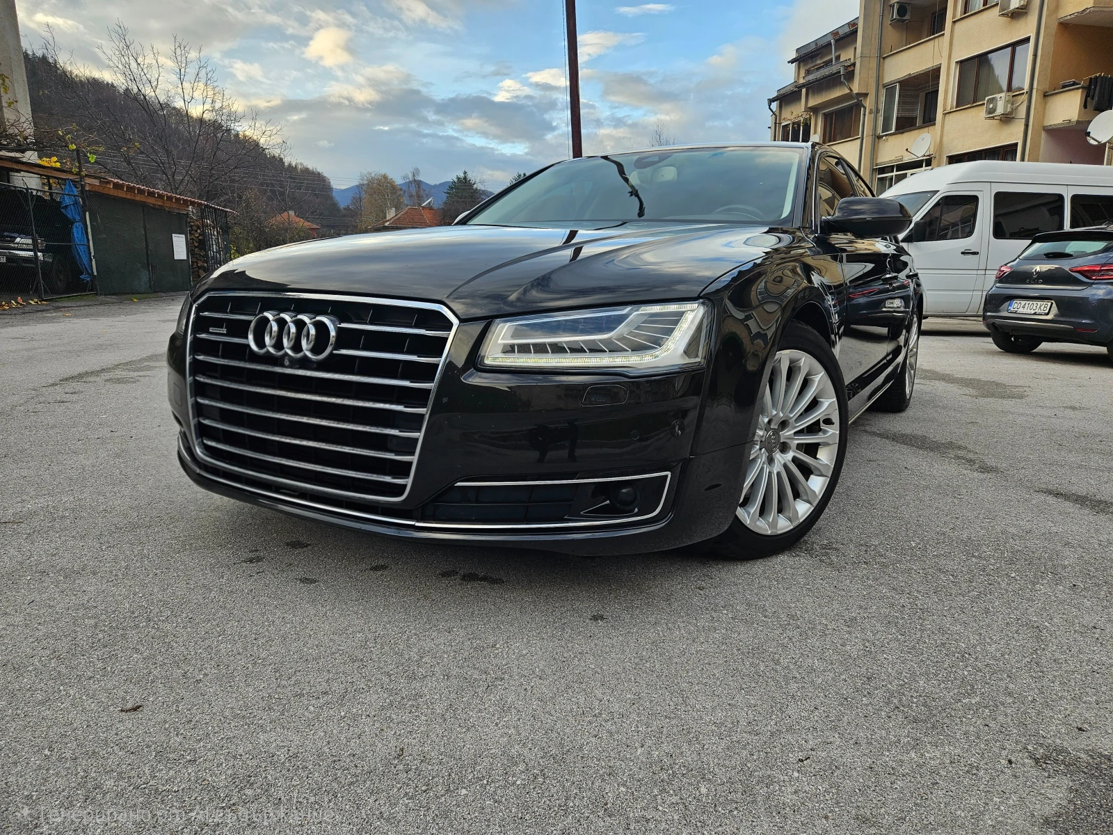 Audi A8 Matrix 3 TV Design Selection | Mobile.bg   1