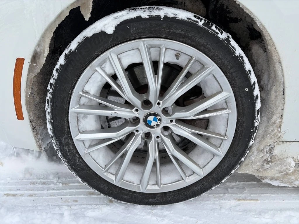 BMW 330 * xDrive * CARFAX * БЕЗ ПЪРВОНАЧАЛНА ВНОСКА - изображение 7