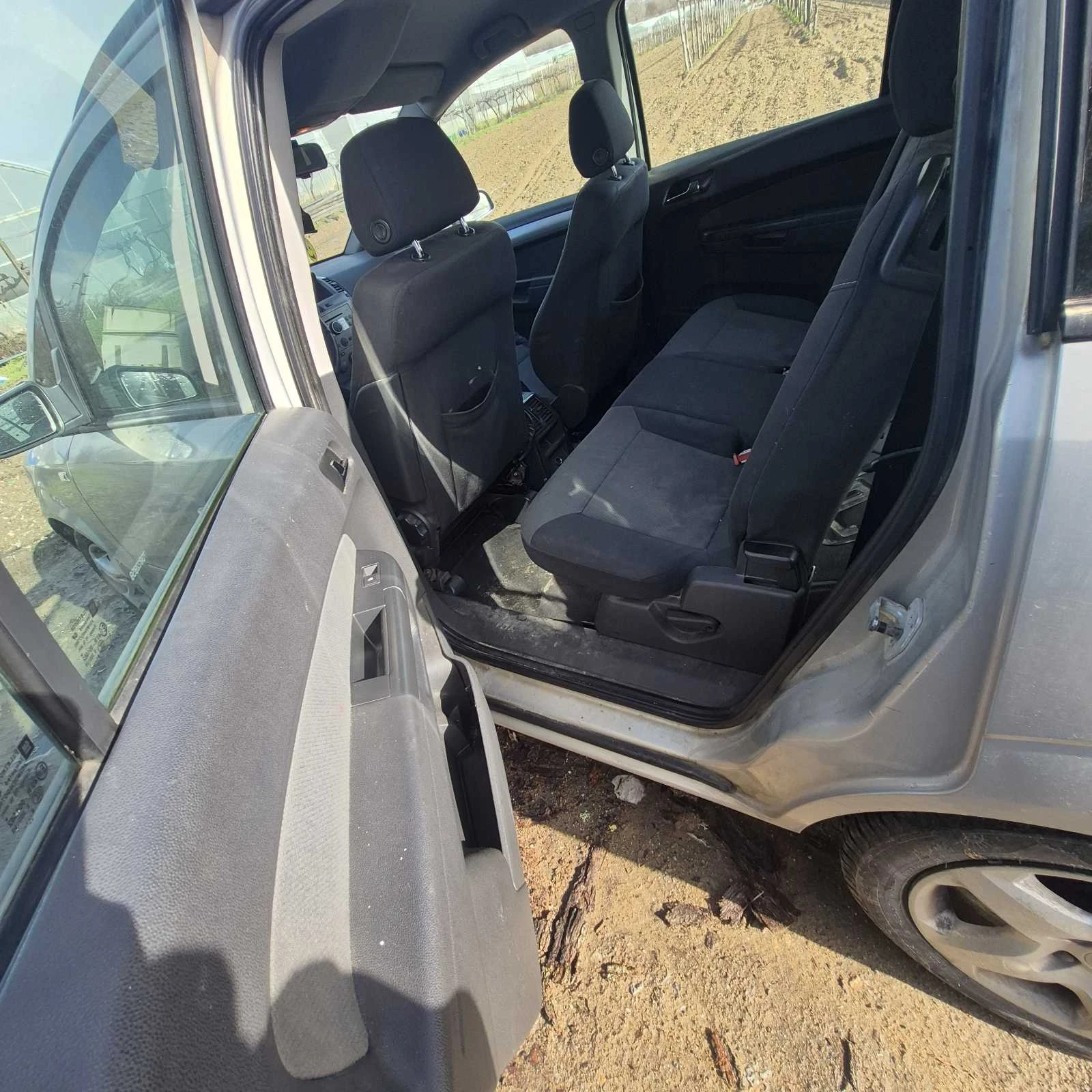 Opel Zafira, снимка 8 - Автомобили и джипове - 54122127