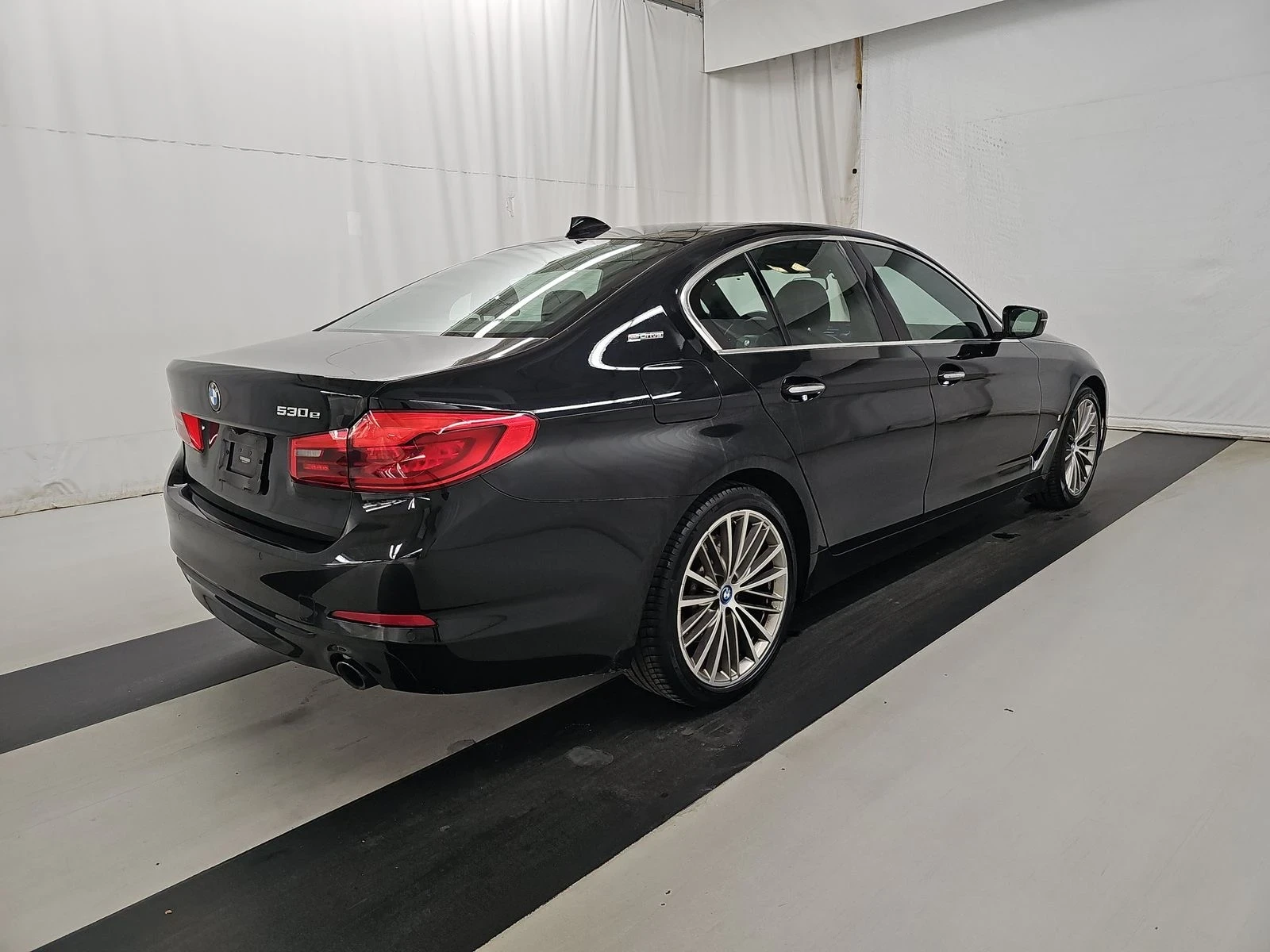 BMW 530E iPerformance, снимка 4 - Автомобили и джипове - 53851293