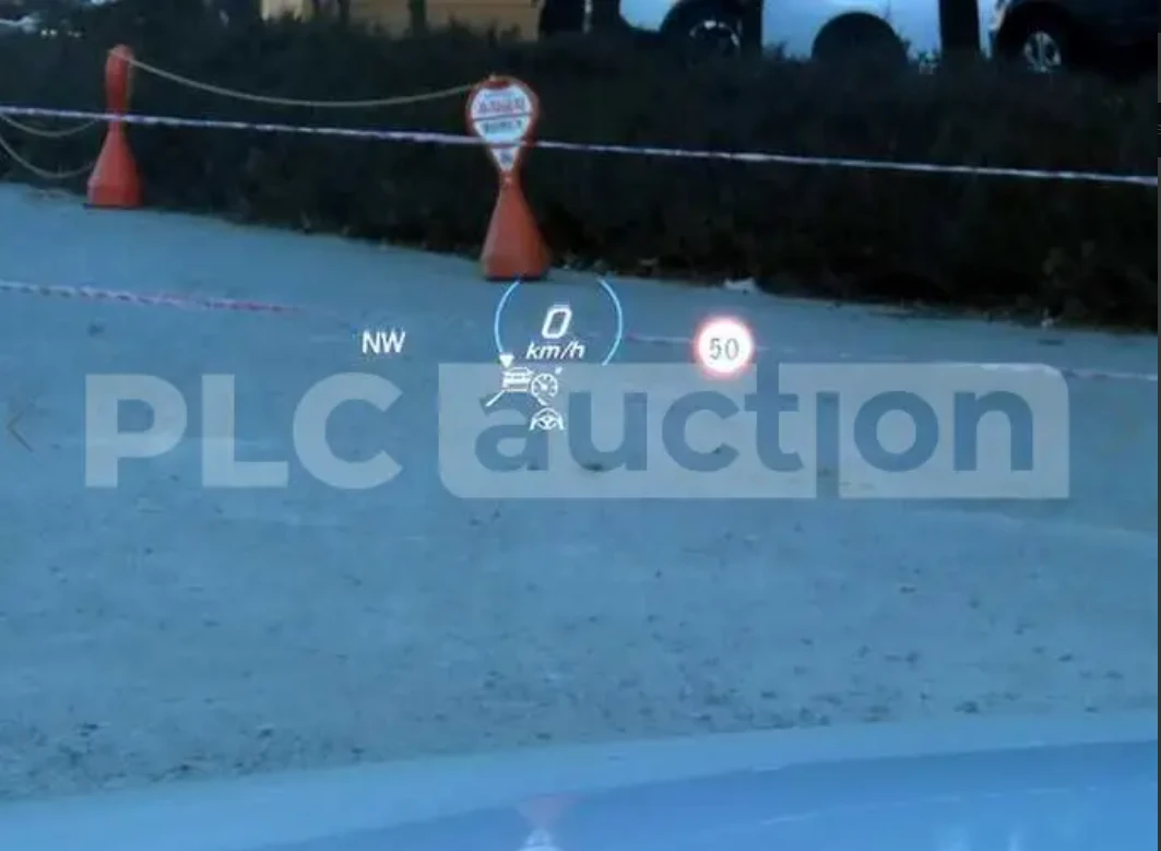 Mercedes-Benz E 220 DIESEL* 4MATIC* HEAD UP, снимка 15 - Автомобили и джипове - 54220748