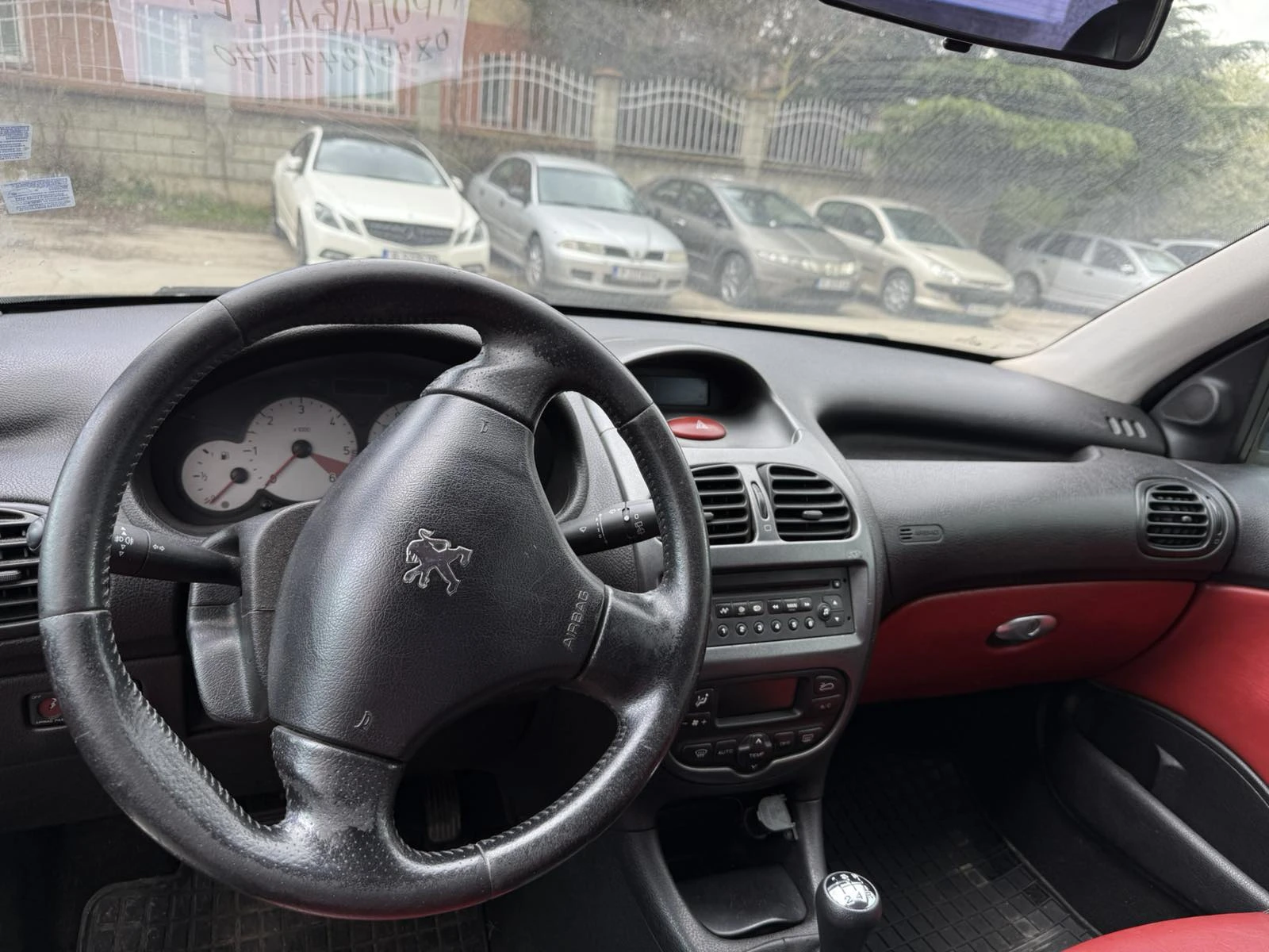 Peugeot 206, снимка 6 - Автомобили и джипове - 54235563