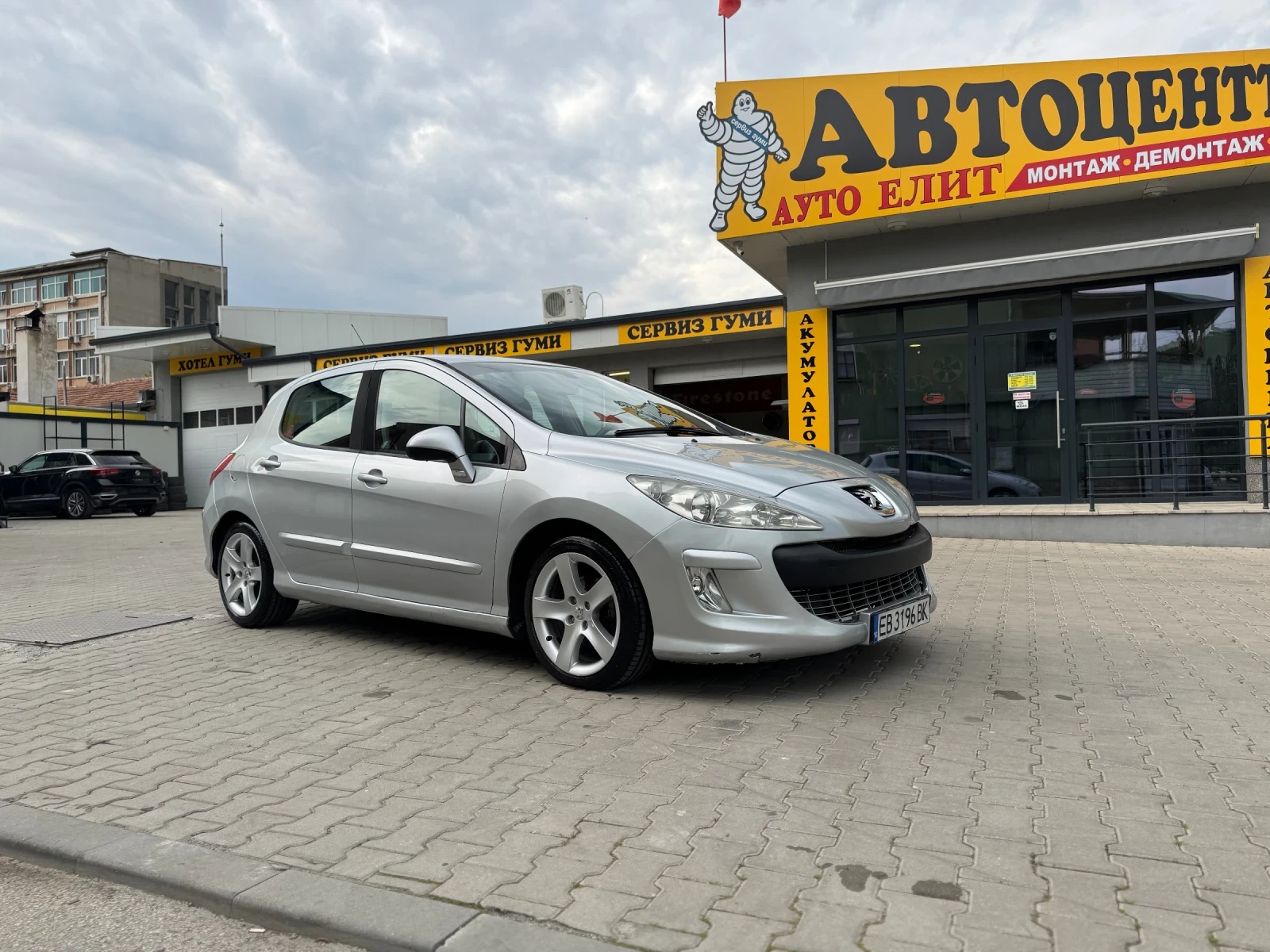 Peugeot 308 Хечбек 308 HDI 
