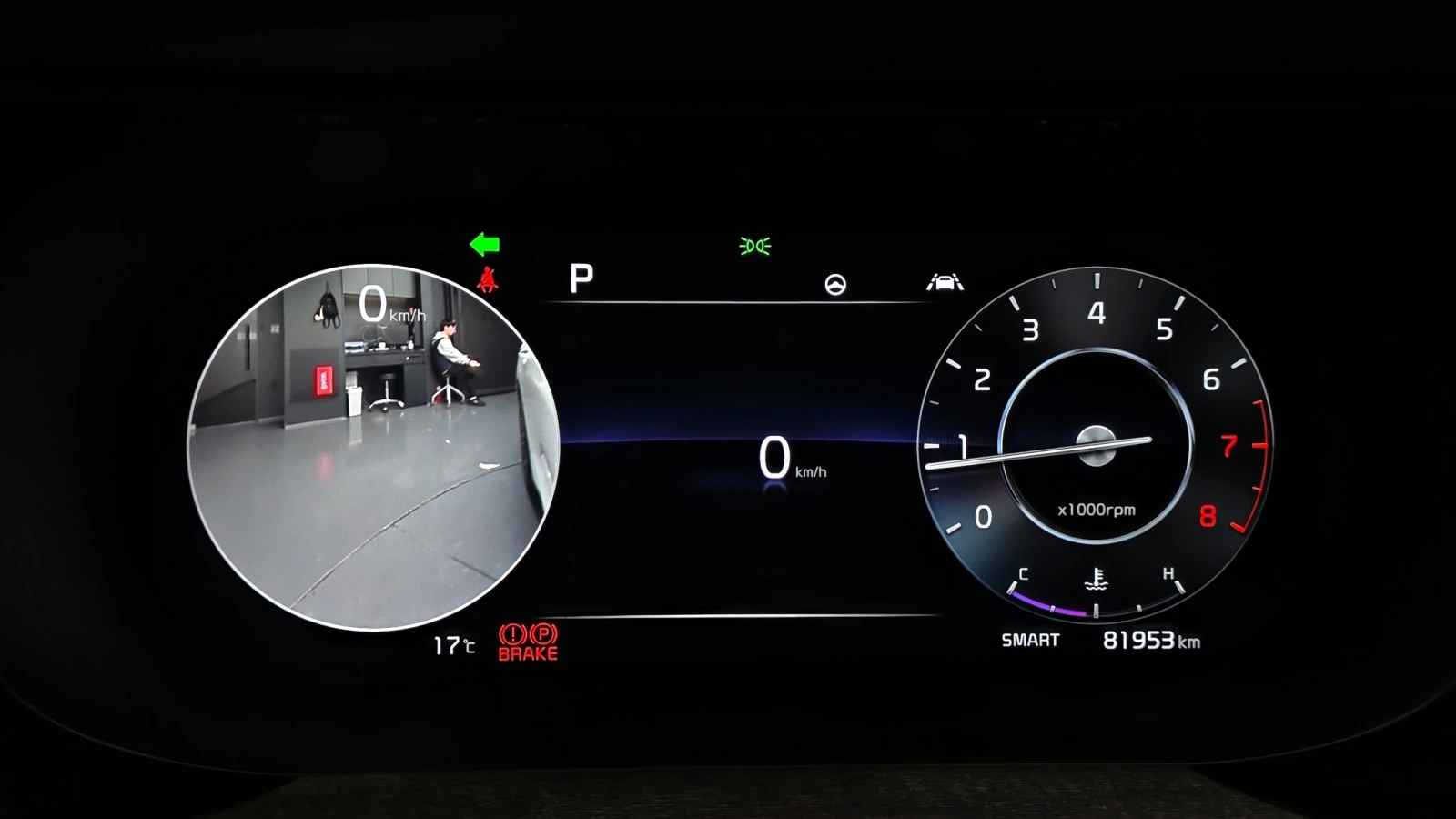 Kia K5 2.0 LPI Signature | Panorama | HUD | 360 Camera, снимка 8 - Автомобили и джипове - 54614284