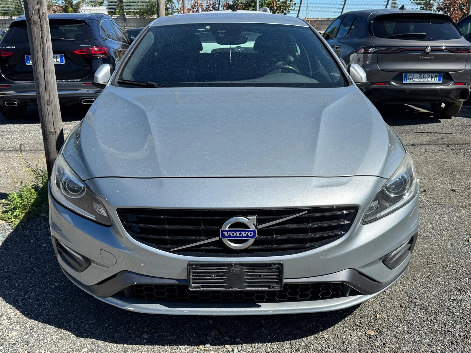 Volvo V60 2.0 D3 R-Design