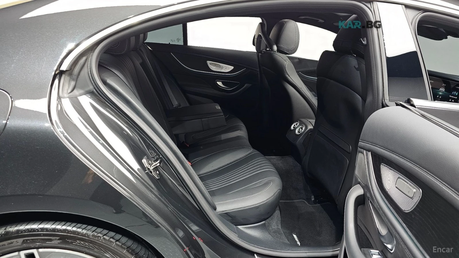 Mercedes-Benz CLS 300 4MATIC* DISTRONIC* REAR-CAM* HEAD-UP* , снимка 14 - Автомобили и джипове - 54795694