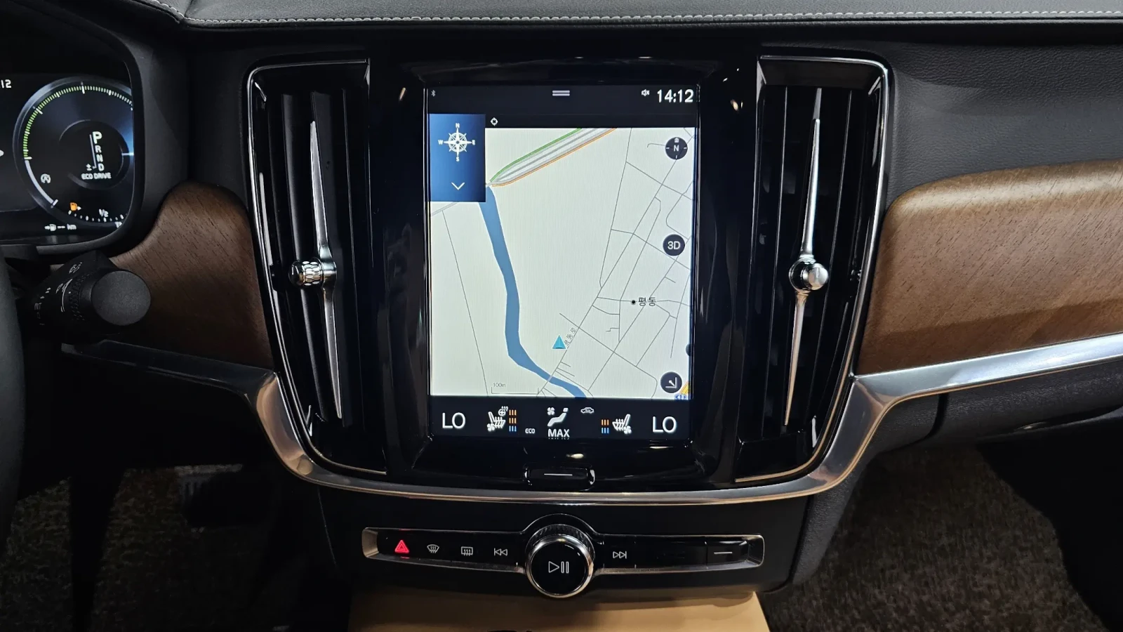 Volvo S90 T5 INSCRIPTION BOWERS & WILKINS/360CAM/PANO/, снимка 12 - Автомобили и джипове - 55000003