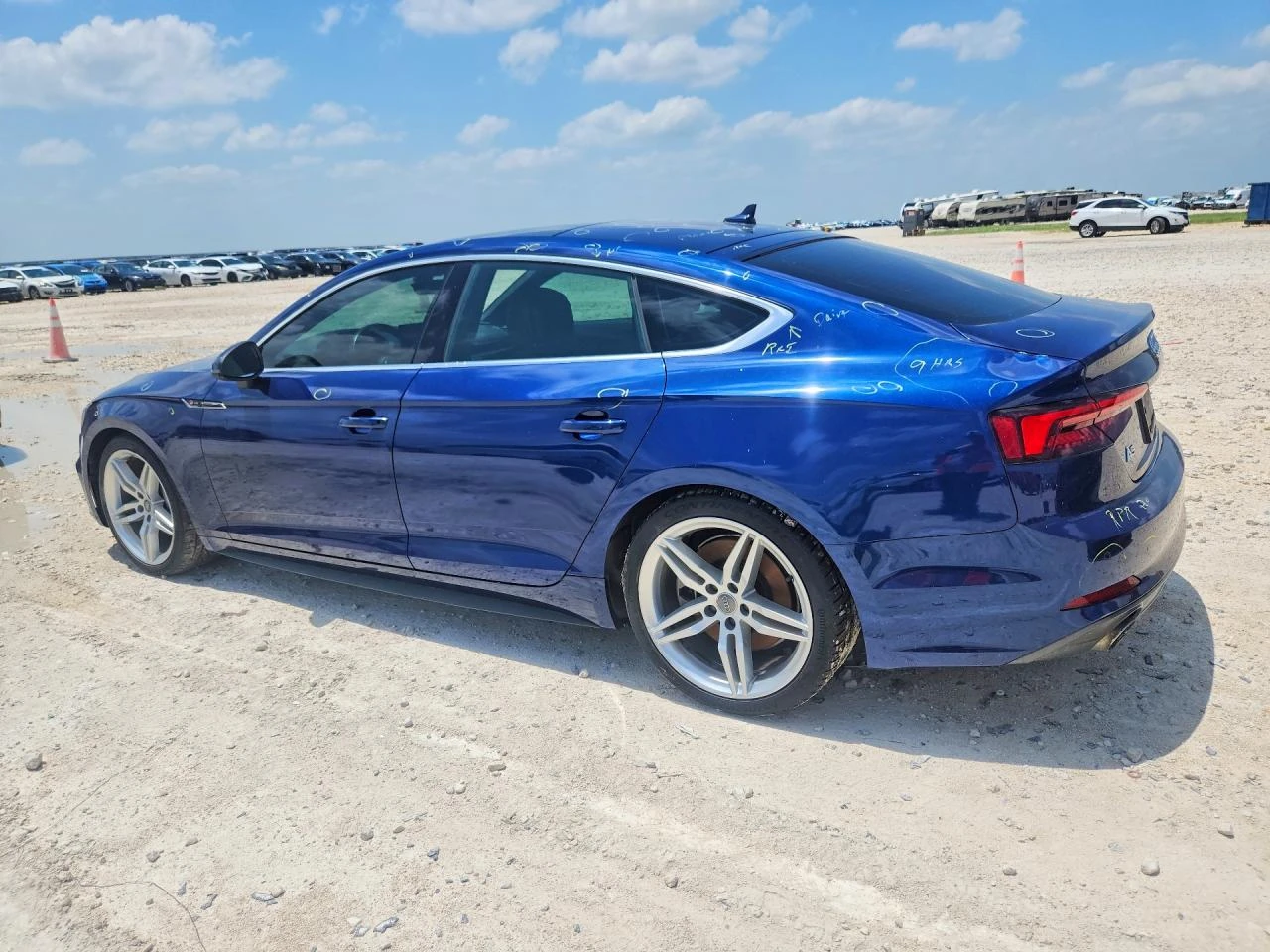 Audi A5 2.0l Premium Plus S-Line, снимка 2 - Автомобили и джипове - 55093980