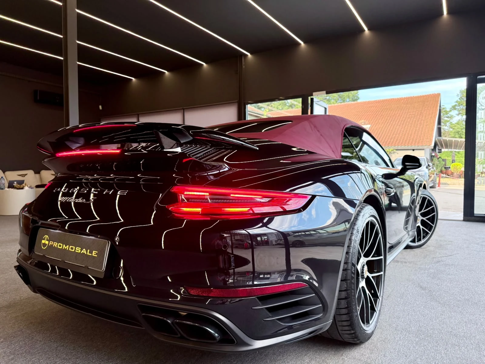 Porsche 911 Turbo S* Full* Burmester* Carbon* ЛИЗИНГ, снимка 6 - Автомобили и джипове - 55288775