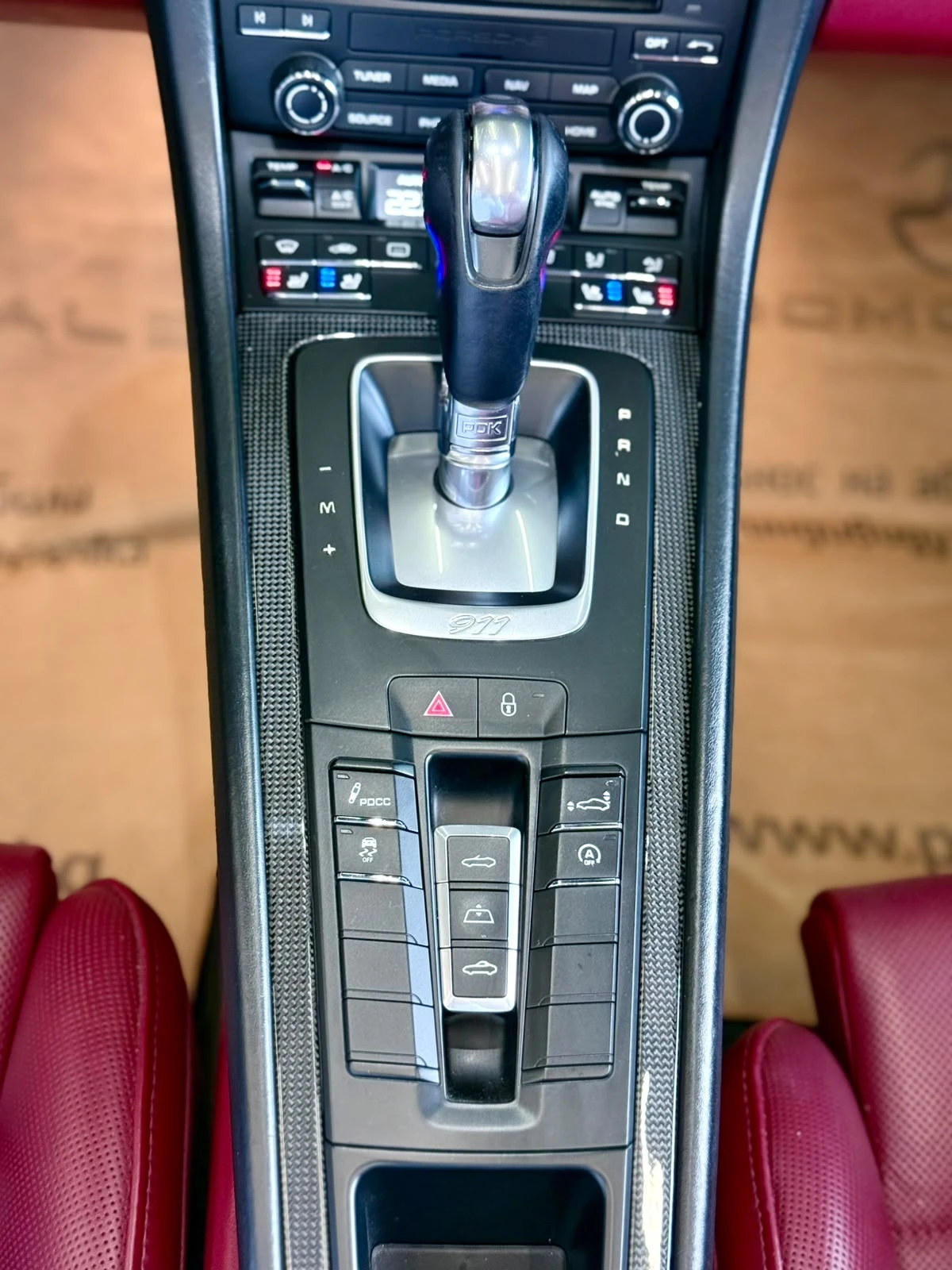 Porsche 911 Turbo S* Full* Burmester* Carbon* ЛИЗИНГ, снимка 15 - Автомобили и джипове - 55288775