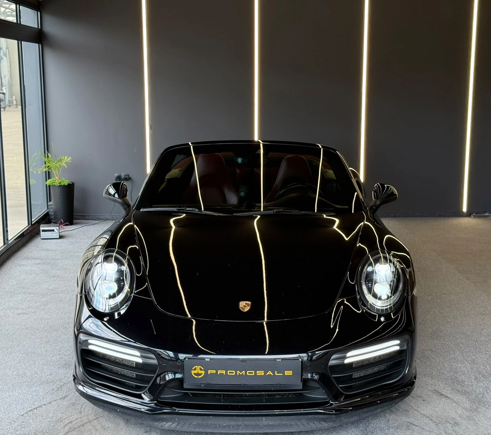Porsche 911 Turbo S* Full* Burmester* Carbon* ЛИЗИНГ, снимка 2 - Автомобили и джипове - 55288775