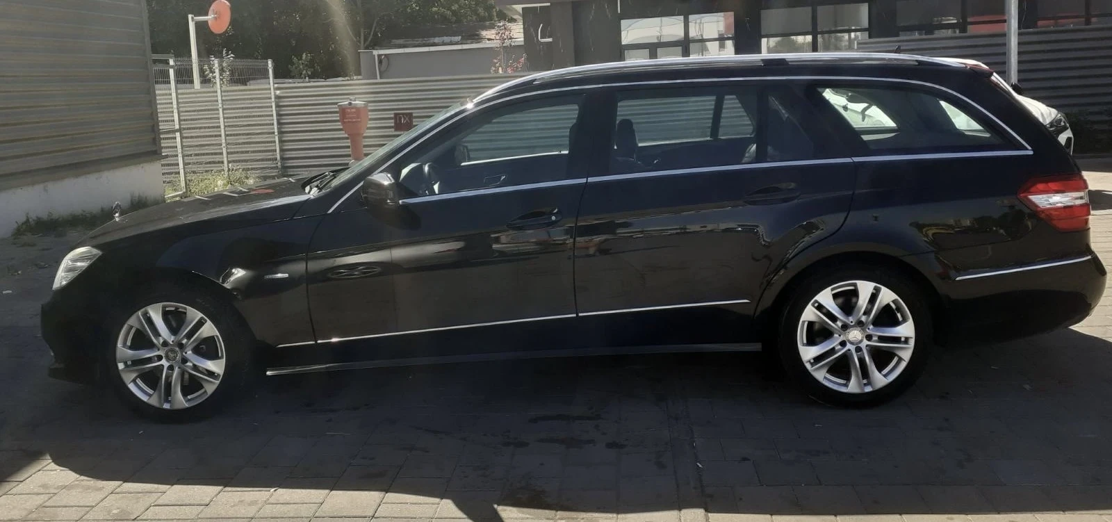 Mercedes-Benz E 350, снимка 4 - Автомобили и джипове - 55824763