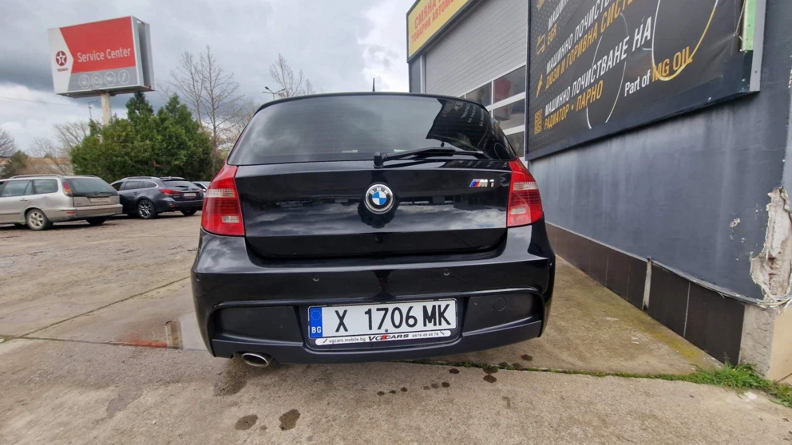 BMW 120 Оригинален M-PACK АВТОМАТ-Всички екстри, снимка 11 - Автомобили и джипове - 55839305