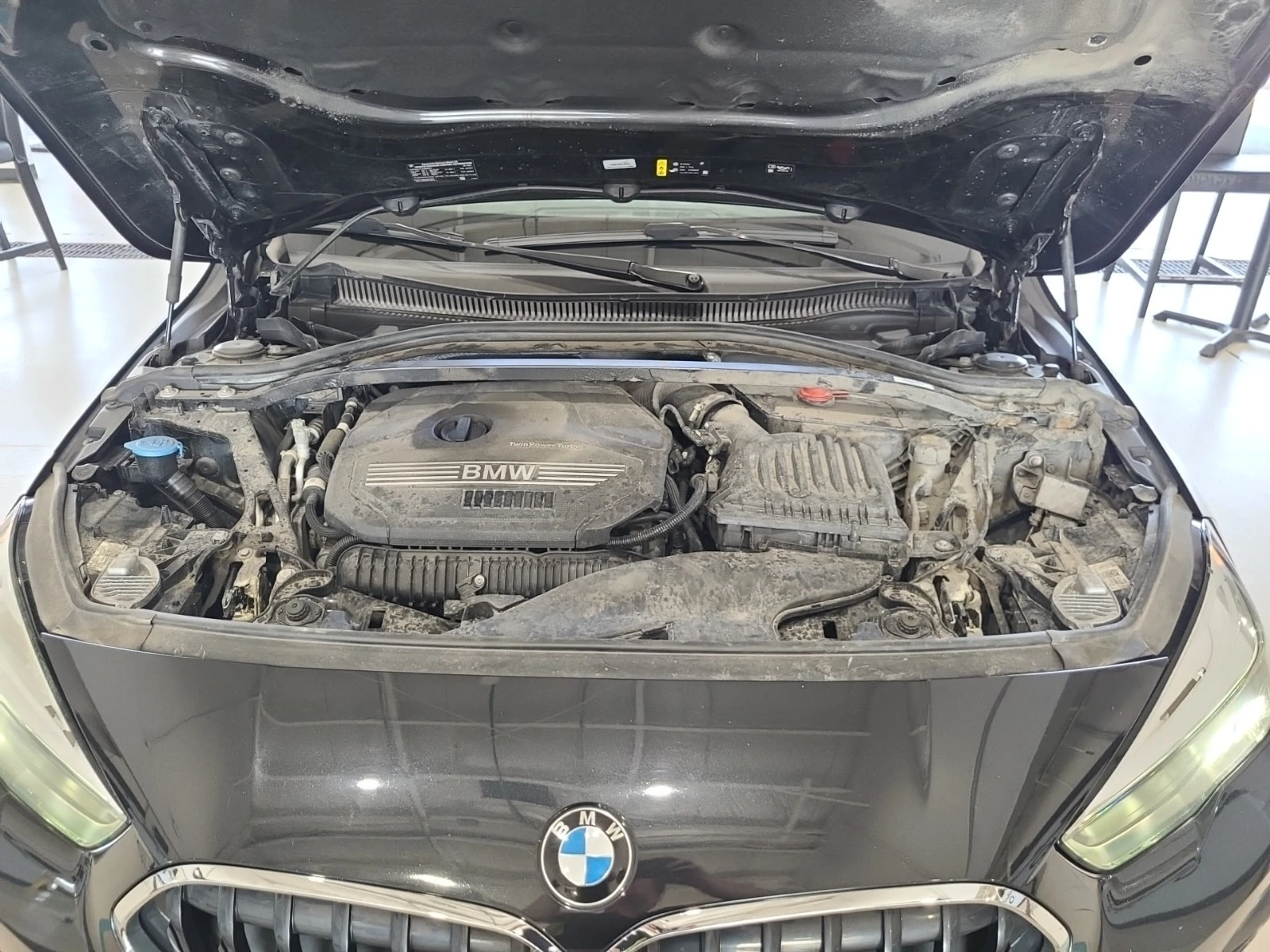 BMW 228  Gran Coupe 228i Xdrive / CARFAX / ДИСТРОНИК , снимка 17 - Автомобили и джипове - 55846840