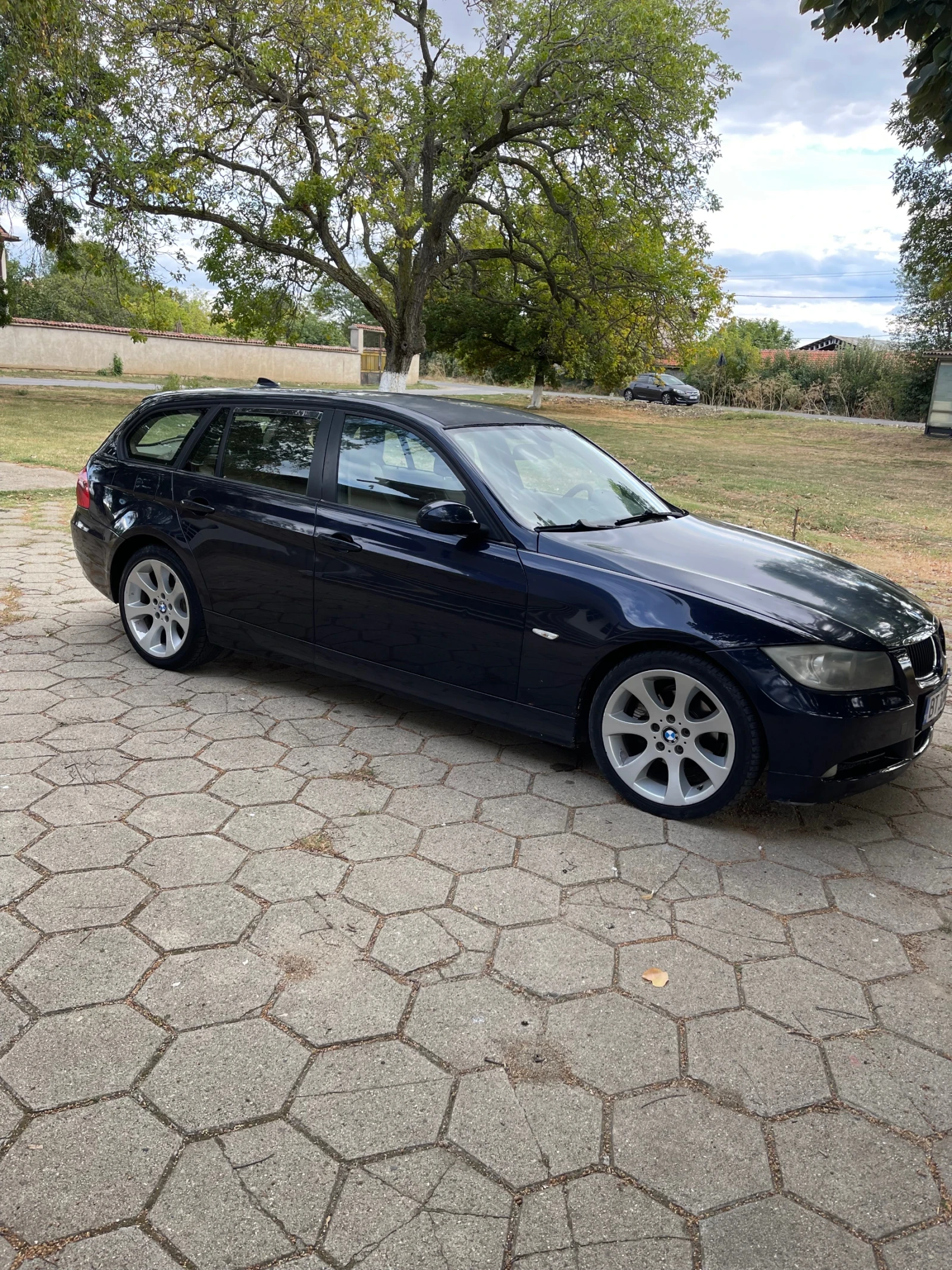 BMW 320 2.0, снимка 5 - Автомобили и джипове - 56085165