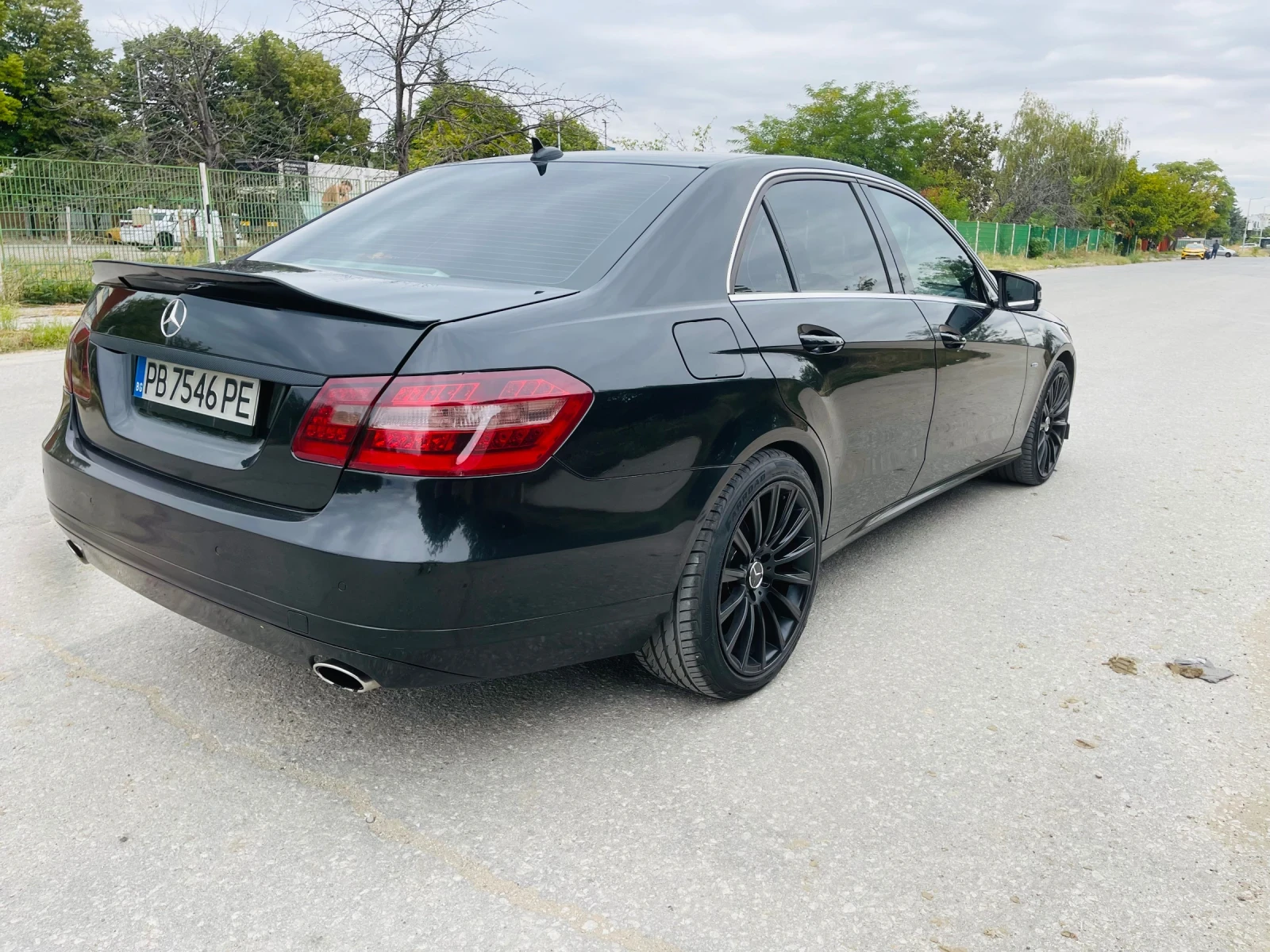 Mercedes-Benz E 350, снимка 8 - Автомобили и джипове - 56090372