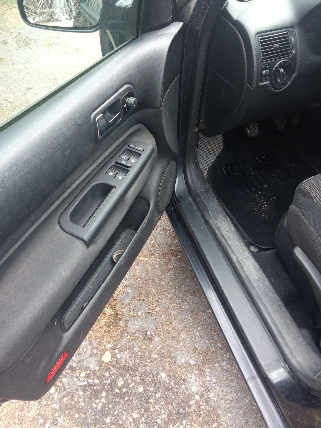 VW Golf, снимка 5 - Автомобили и джипове - 56700321