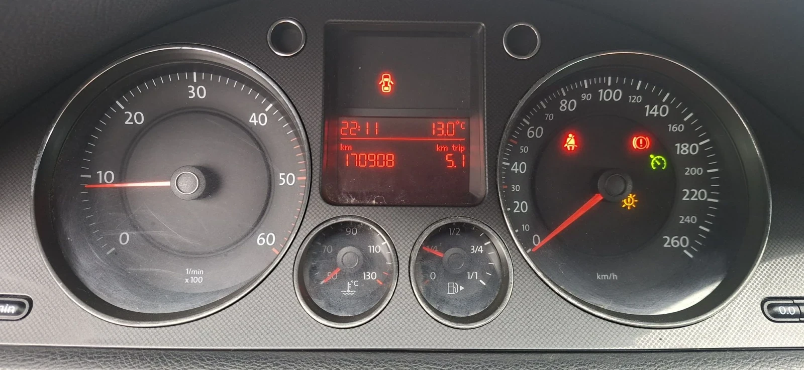 VW Passat 1, 9 ТDI-105k.c, снимка 10 - Автомобили и джипове - 56734421