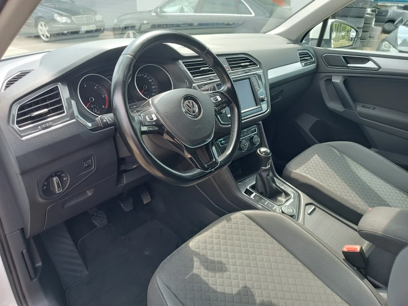 VW Tiguan 2.0TDI 163000km! 4x4 KATO HOB, снимка 13 - Автомобили и джипове - 47055439