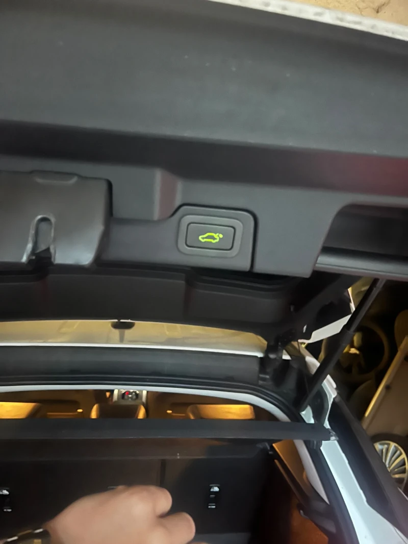 Land Rover Range Rover Evoque Face lift R Dynamic 4x4 hse180к.с9 скорсти, снимка 11 - Автомобили и джипове - 52077764