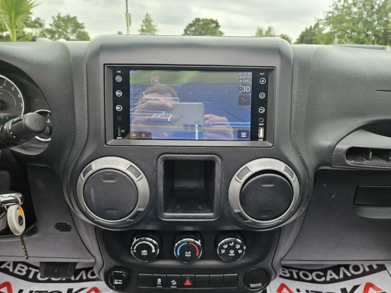 Jeep Wrangler 3.6i-290kc= АВТОМАТ= ДЪЛГА БАЗА= КЛИМАТИК, снимка 16 - Автомобили и джипове - 51417309