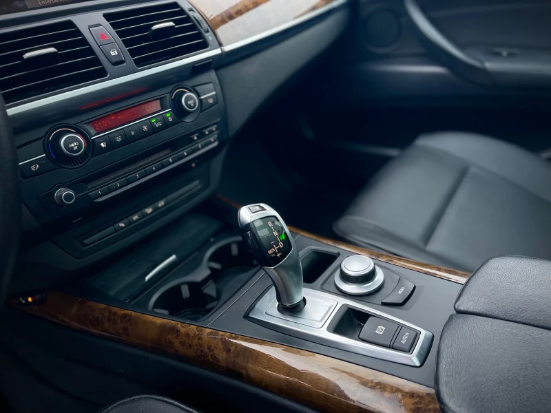 BMW X5 3.0D, снимка 10 - Автомобили и джипове - 52736572