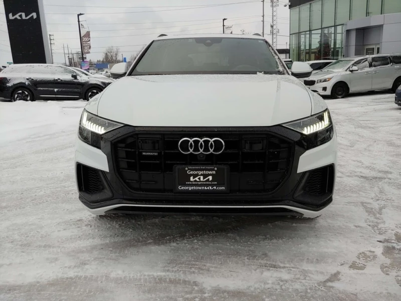 Audi Q8 * S Line quattro Prestige * CARFAX * БЕЗ ПЪРВОНАЧА, снимка 2 - Автомобили и джипове - 53075725