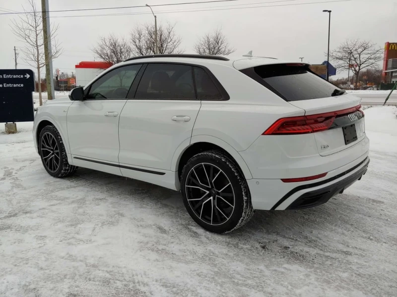 Audi Q8 * S Line quattro Prestige * CARFAX * БЕЗ ПЪРВОНАЧА, снимка 6 - Автомобили и джипове - 53075725