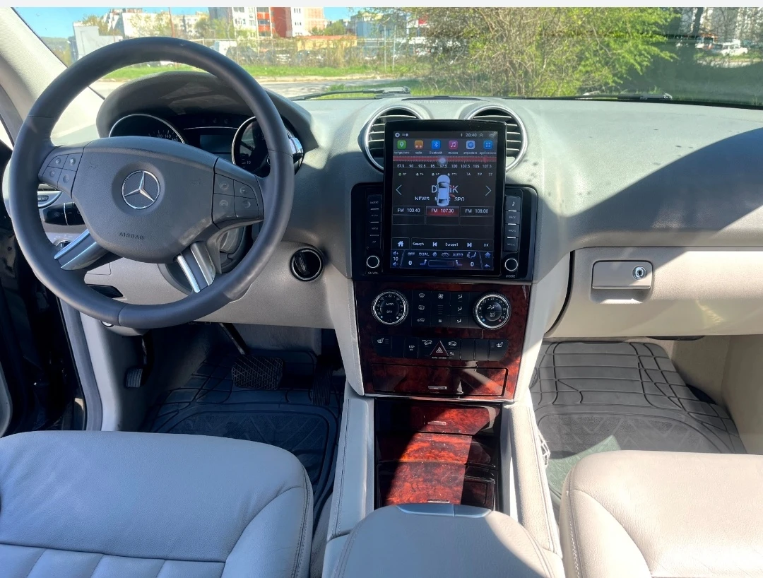 Mercedes-Benz ML 350  - изображение 8