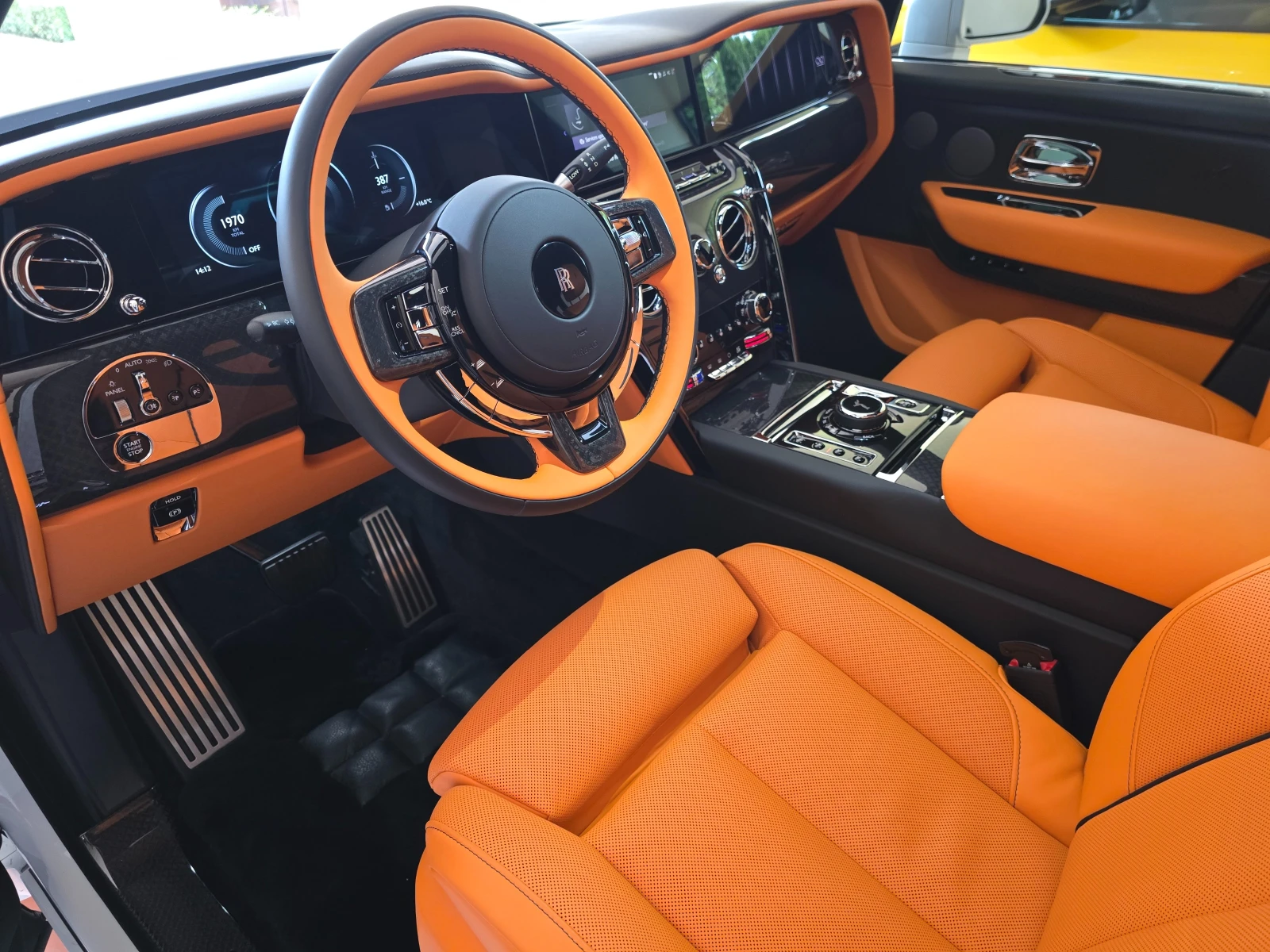 Rolls-Royce Cullinan Black Badge - изображение 5